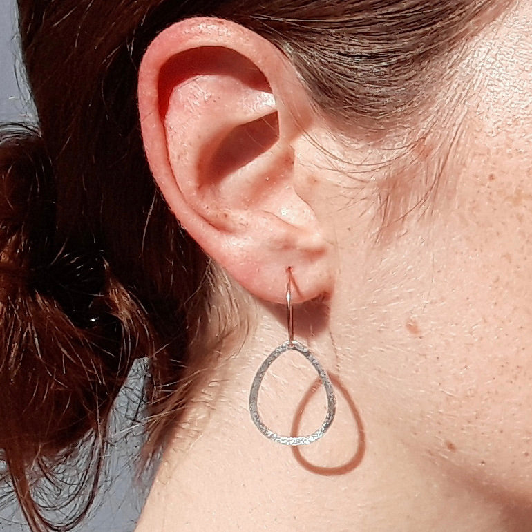 Ohrringe mit Anhänger „Draabe №1″